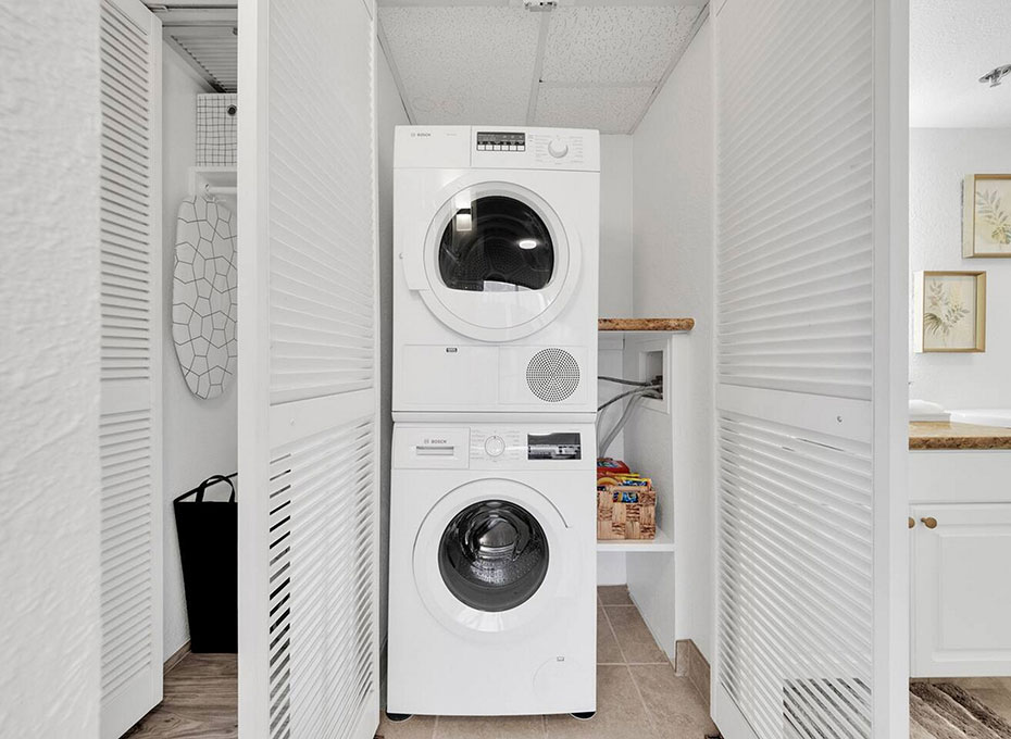 BishopSuites_Laundry_930x680.jpg